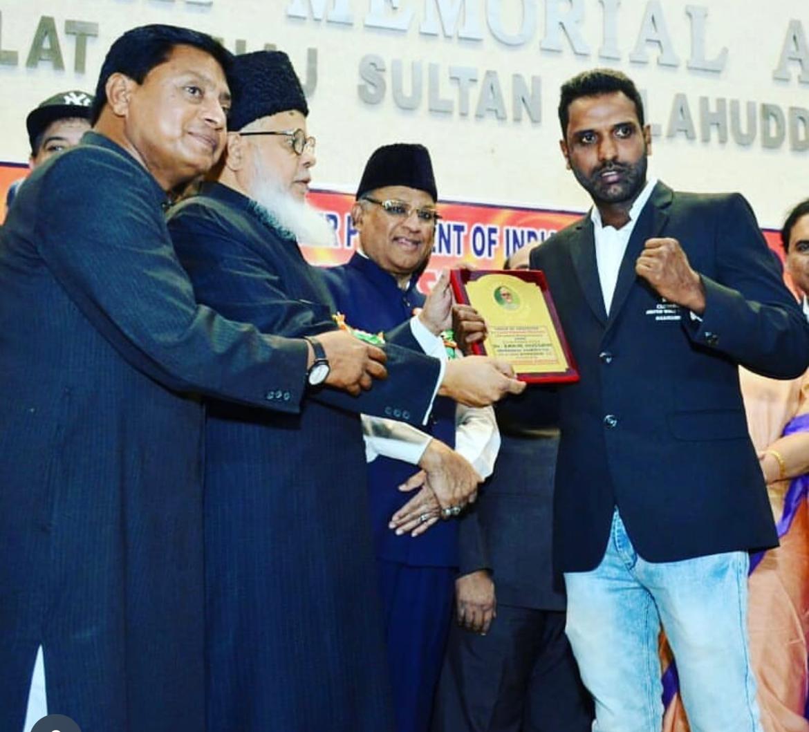 AWARD SESSION